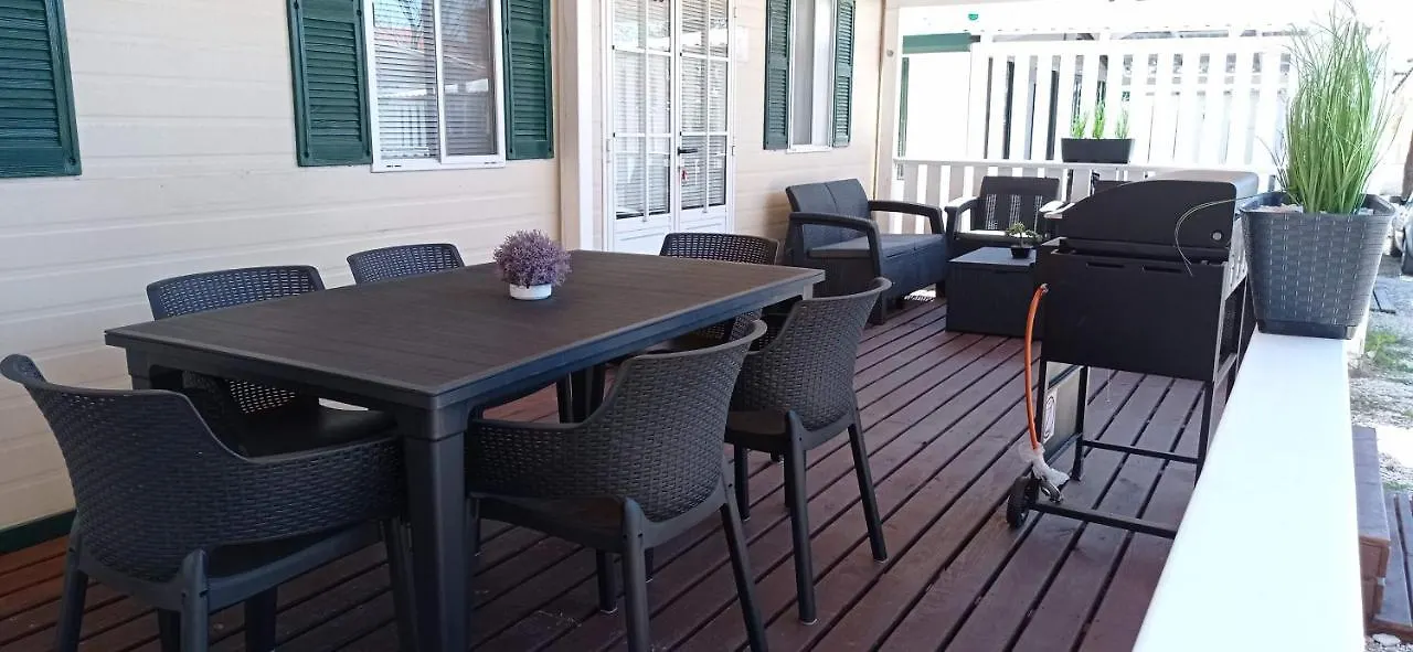 Veni Mobilhaz Hotel Privlaka  Privlaka (Zadar)