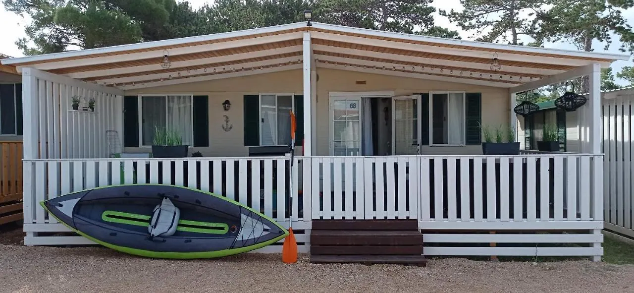 Veni Mobilhaz Hotel Privlaka  Campsite Privlaka (Zadar)